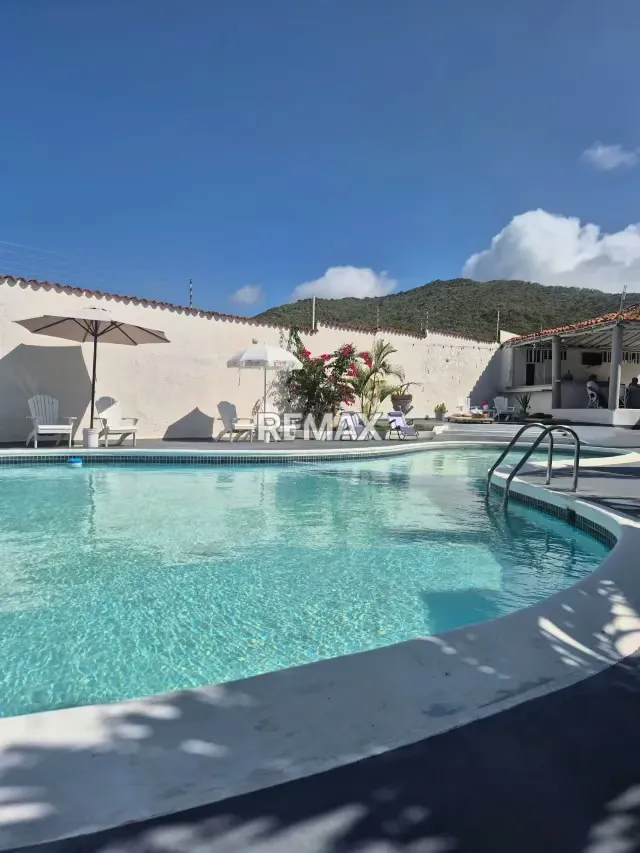 En Venta Hotel Boutique Doña Romelia Playa El Agua Isla de Margarita - 3
