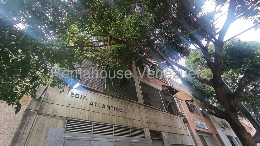 Comercial (Galpon - Deposito) en Alquiler en Catia, Distrito Metropolitano