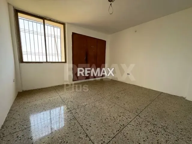 Apartamento en Venta Resd. La Florida EDificio Aragua - 8
