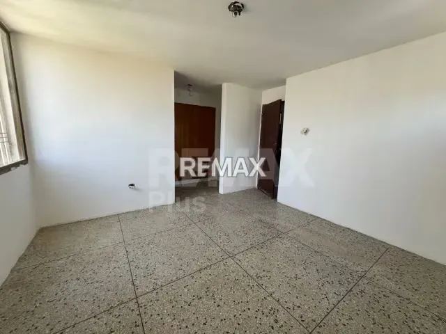 Apartamento en Venta Resd. La Florida EDificio Aragua - 9