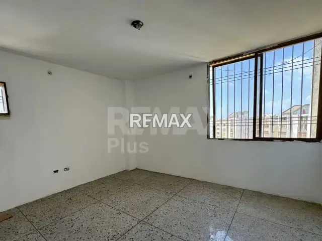Apartamento en Venta Resd. La Florida EDificio Aragua - 10