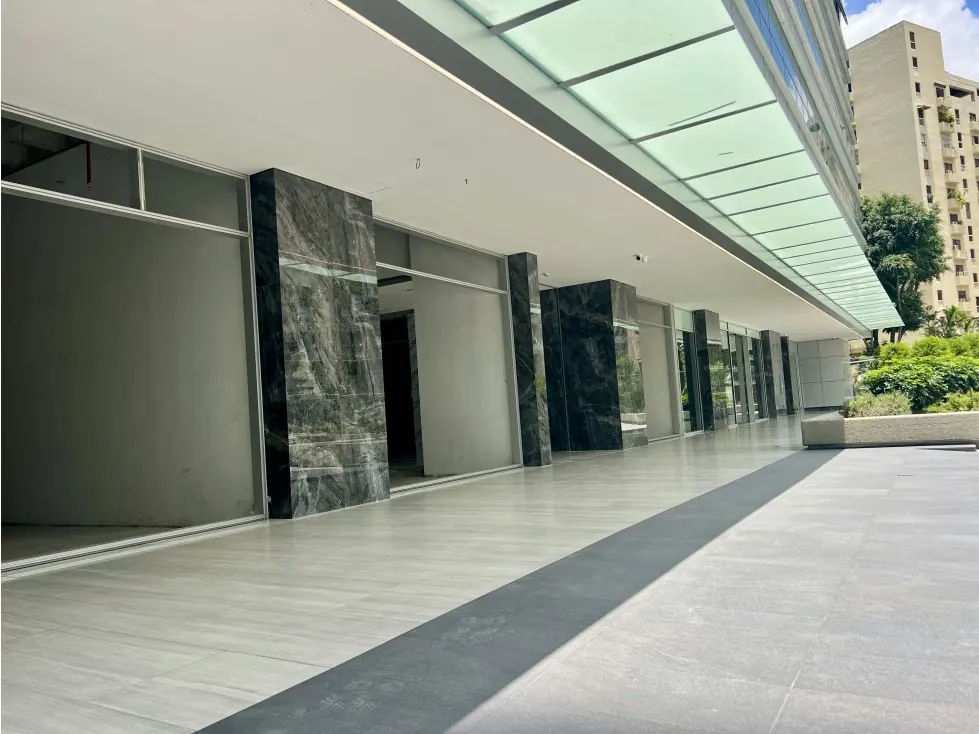 Se vende oficina 884m2/ Campo Alegre/1652 - 4