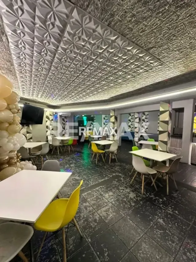 Locales comerciales en Venta Av. 4 Bella Vista - 13