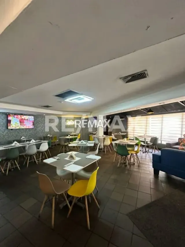 Locales comerciales en Venta Av. 4 Bella Vista - 8