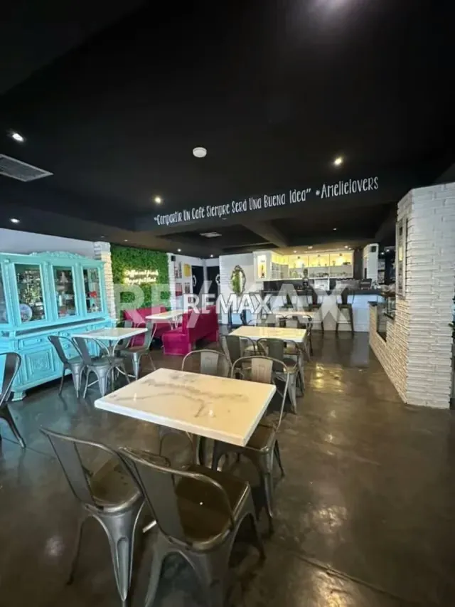 Locales comerciales en Venta Av. 4 Bella Vista - 9