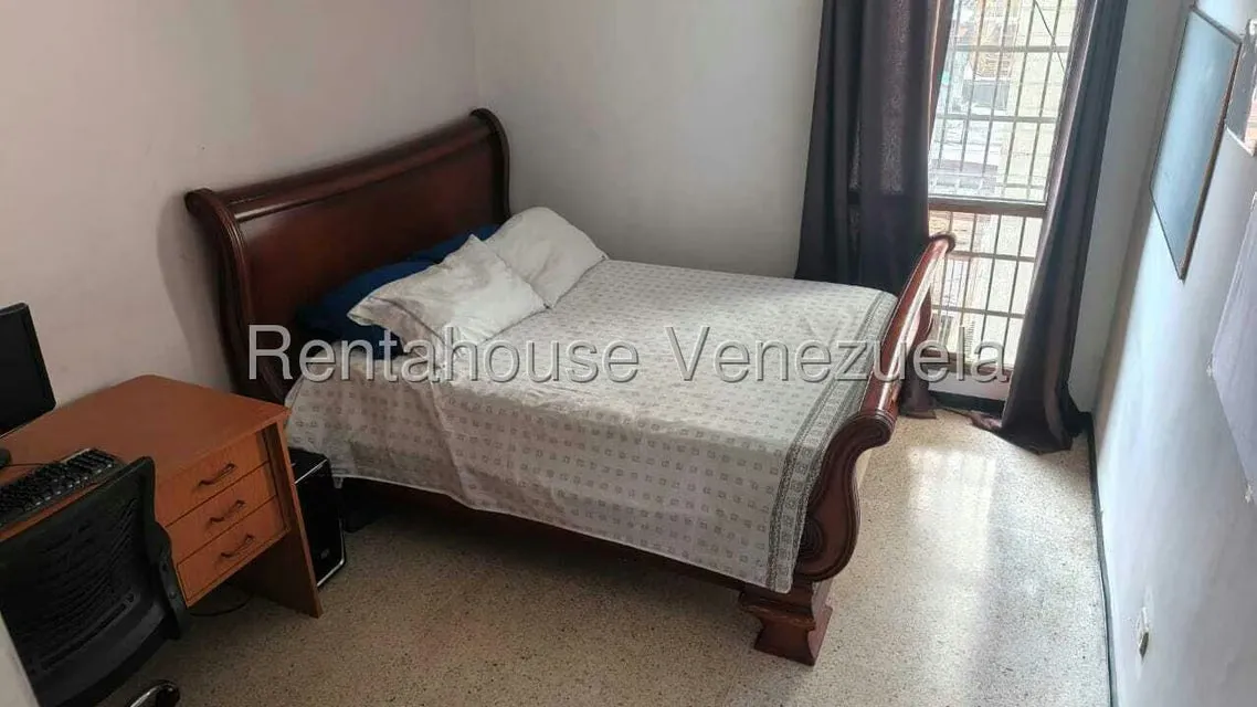 Apartamento (1 Nivel) en Venta en Catia, Distrito Metropolitano - 11