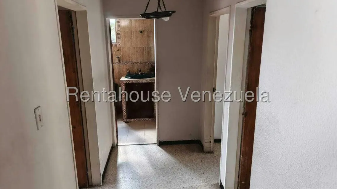 Apartamento (1 Nivel) en Venta en Catia, Distrito Metropolitano - 9