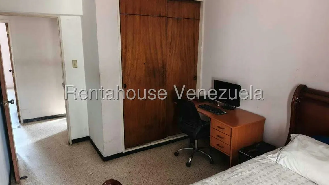 Apartamento (1 Nivel) en Venta en Catia, Distrito Metropolitano - 10