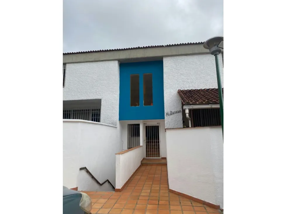 Se vende casa 200m2 La Boyera 7128