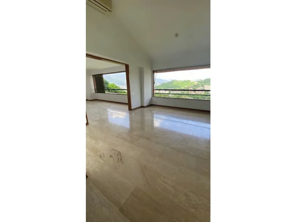 Vendo apartamento 379m2 Colinas de Valle Arriba 3492 - 3
