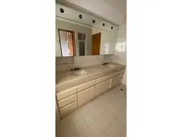 View 10