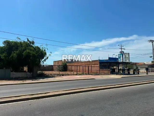 Terreno con Potencial Comercial en venta en la Avenida 5 de San Francisco - 2
