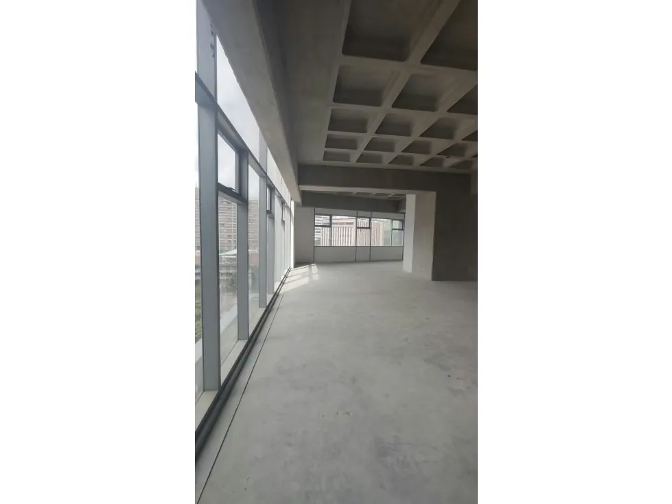 Se alquila Oficina 140m² Las Mercedes - 4