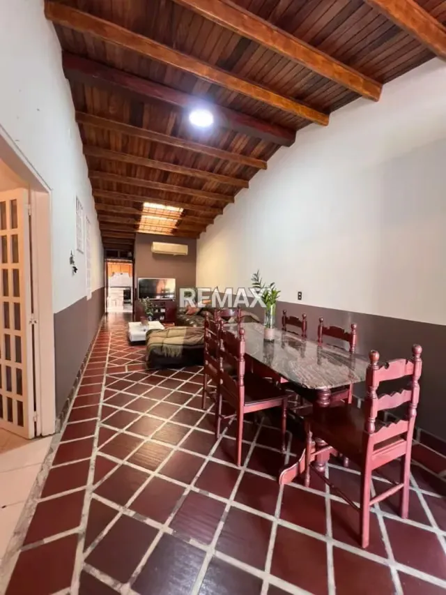 Venta en Exclusiva Casa Ubicada en un condominio privado, tranquilo y en impecable estado de conservación en una ubicación verdaderamente privilegiada. - 14