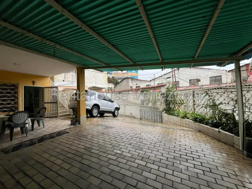 Casa (1 Nivel) en Venta en Municipio Guaicaipuro, Miranda - 4