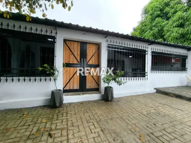 Bella Casa en Venta - Aguaviva Cabudare