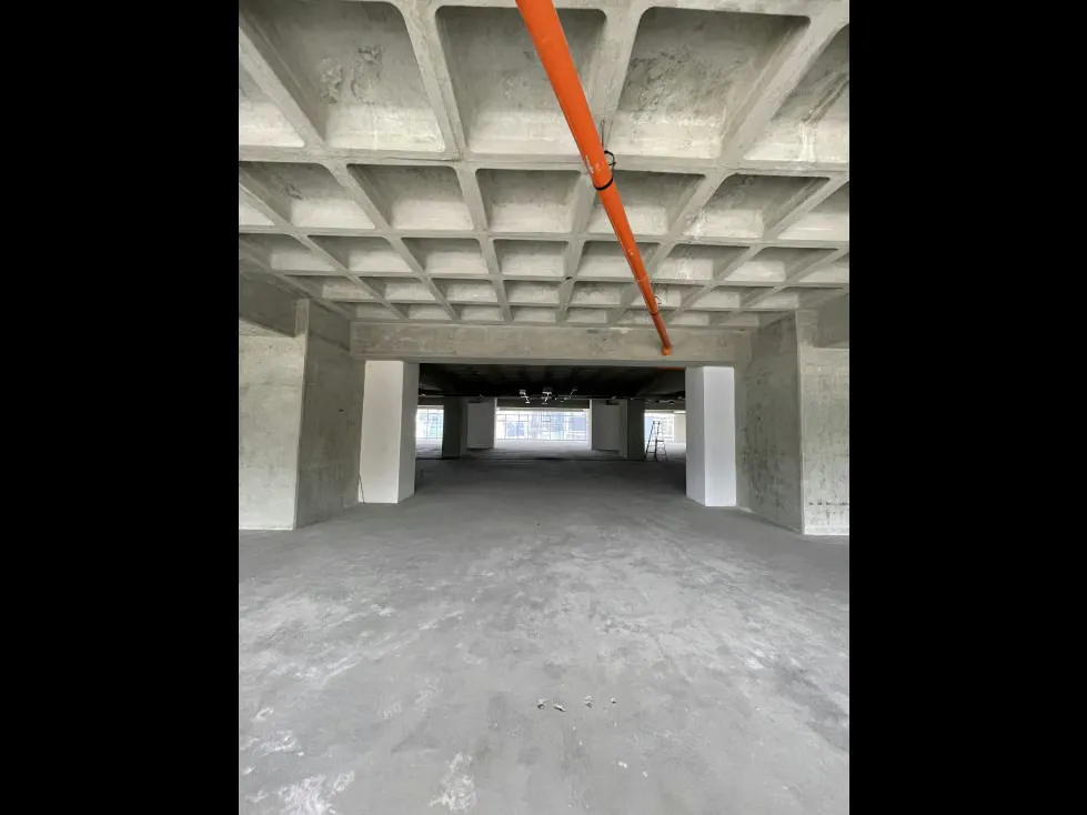 Se vende oficina de 300m2 en Las Mercedes - 3