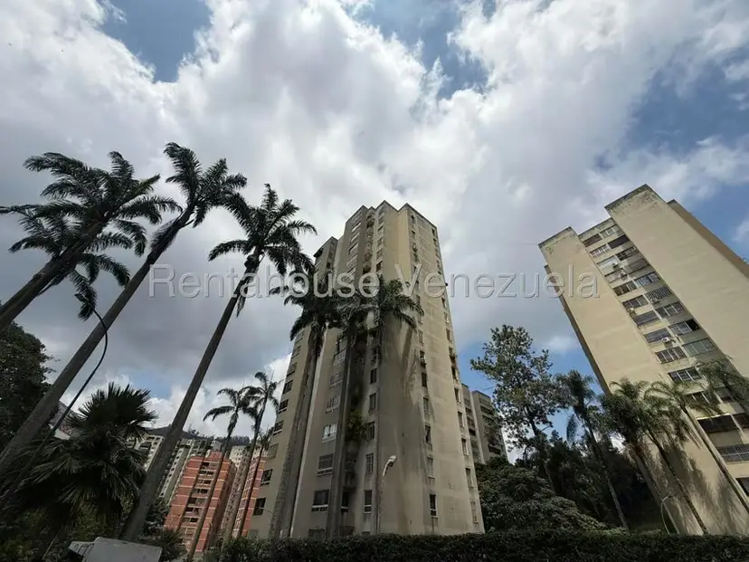 Apartamento (1 Nivel) en Alquiler en El Cigarral, Distrito Metropolitano