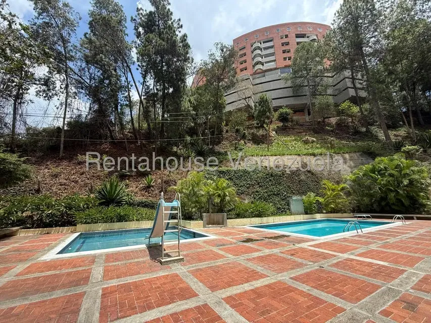Apartamento (1 Nivel) en Alquiler en El Cigarral, Distrito Metropolitano - 37