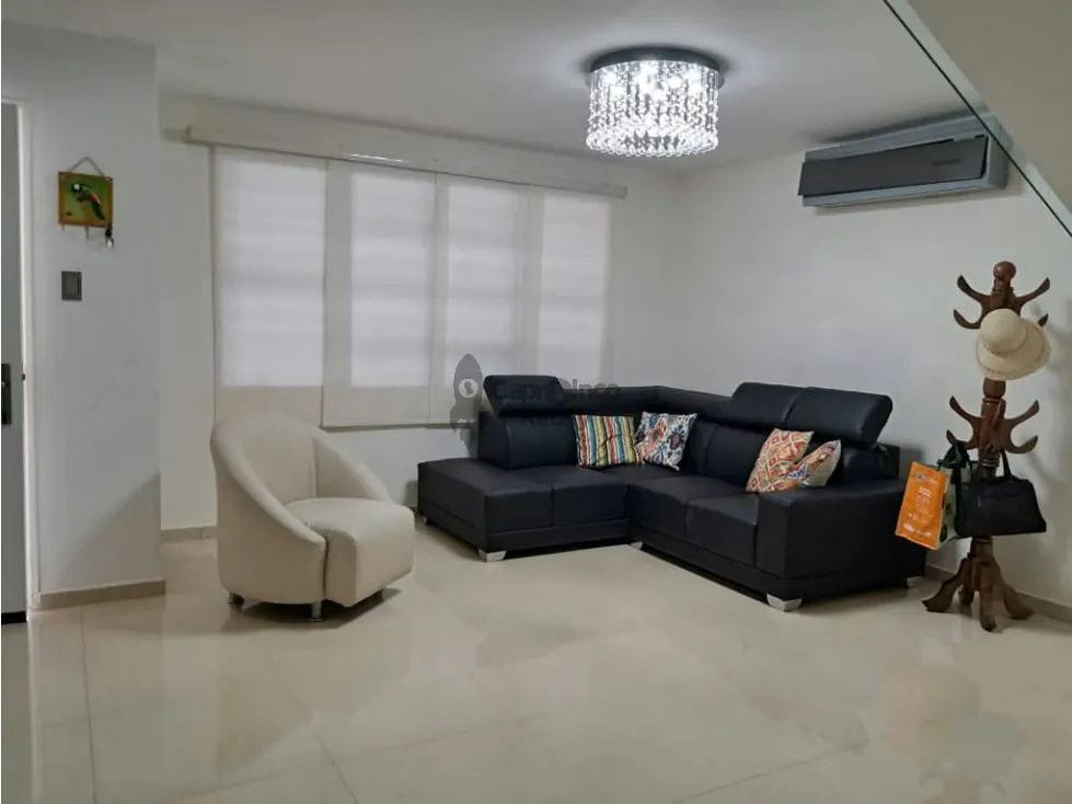 CASA EN EL PARRAL CON PLANTA ÉLECTRICA 100% TCL C 9995030 - 2