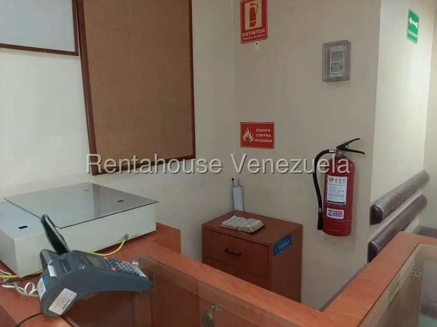 Local Comercial en Alquiler en Los Palos Grandes, Distrito Metropolitano - 19