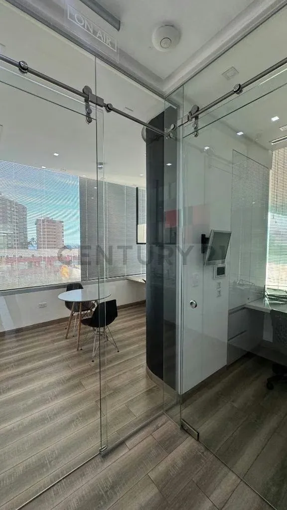 Oficina en venta en Lecheria Centro Empresarial Bahia Lido - 3