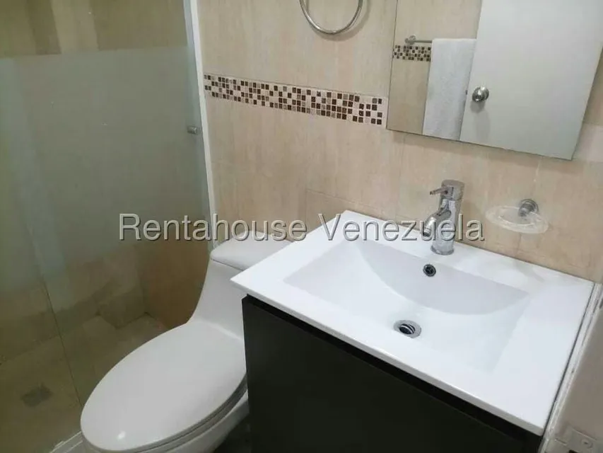 Apartamento (1 Nivel) en Alquiler en Playa Moreno, Nueva Esparta - 28