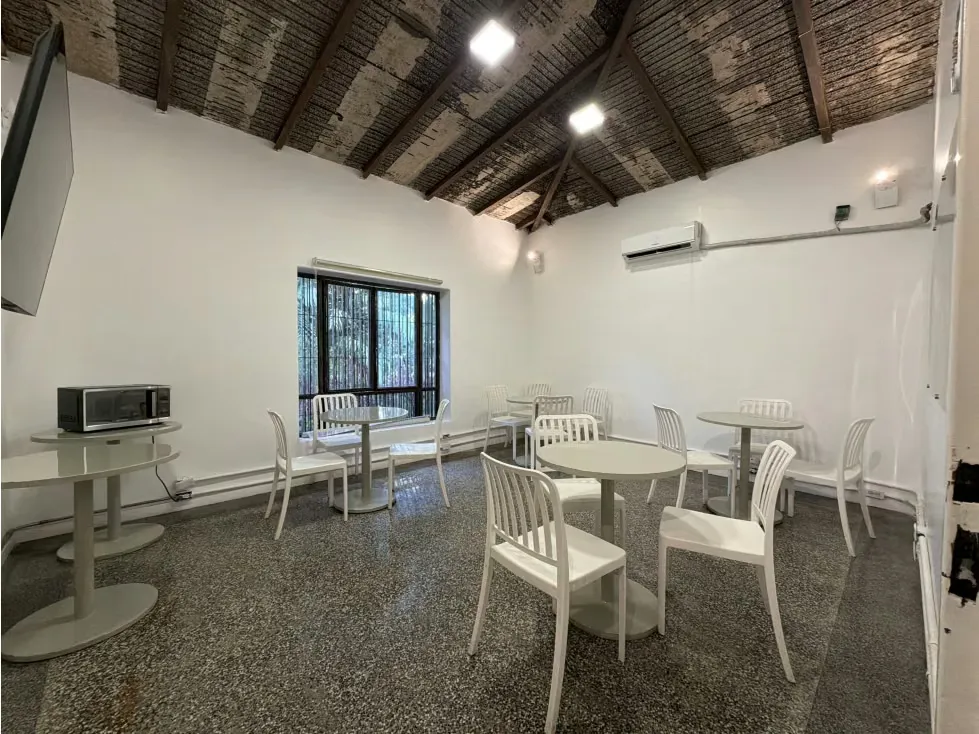 Alquilo casa comercial 699m2 Alta Florida 6376 - 26