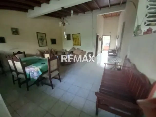 En Venta Casa Con Extenso Terreno Propio de 860M2. Ideal Si Tienes Proyecto de Ampliación Residencial o Comercial - 6