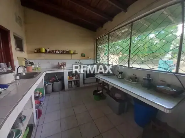 En Venta Casa Con Extenso Terreno Propio de 860M2. Ideal Si Tienes Proyecto de Ampliación Residencial o Comercial - 7