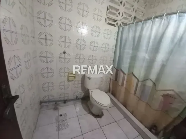 En Venta Casa Con Extenso Terreno Propio de 860M2. Ideal Si Tienes Proyecto de Ampliación Residencial o Comercial - 10