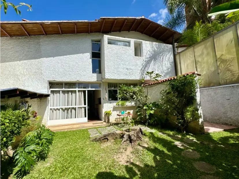 En Alquiler Casa en Colinas de Bello Monte. Baruta Caracas