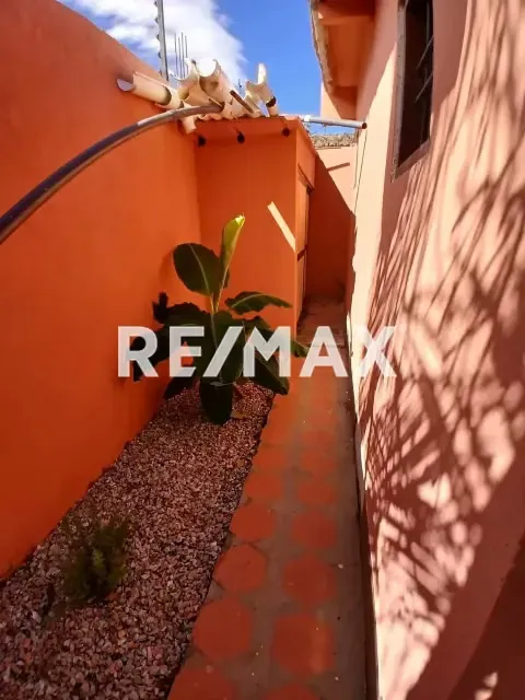 En venta casa con piscina y anexo en El Guayabal, La Asunción, Isla de Margarita. - 17