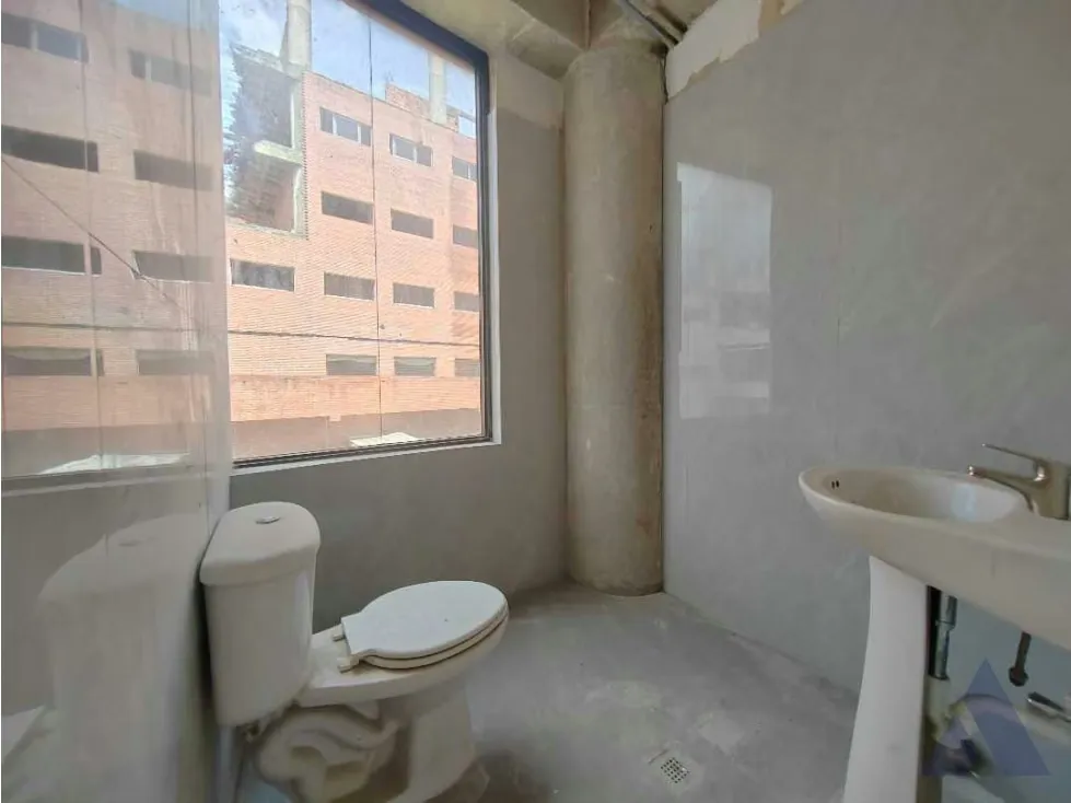 Se alquilan local comercial/industrial 500m2 Piedra Azul 8388 - 8