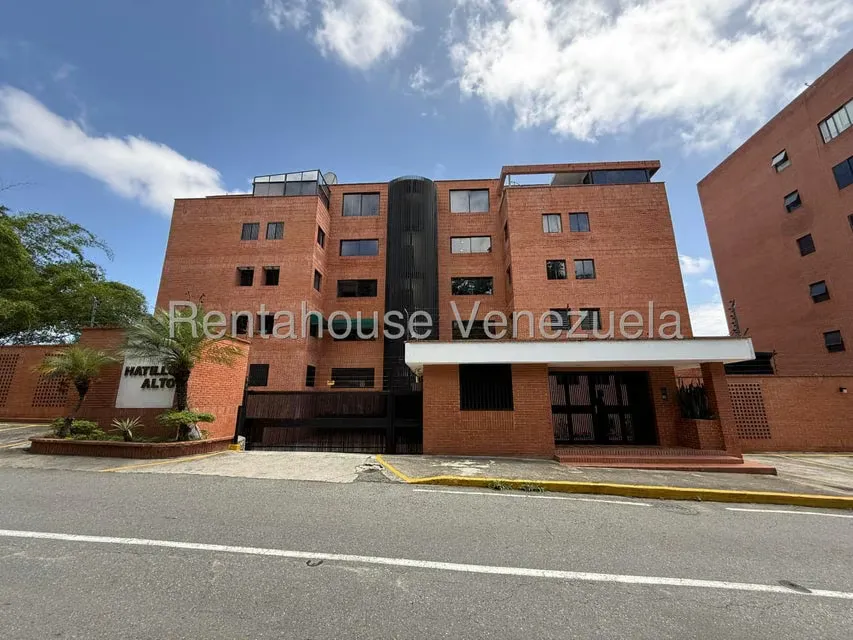 Apartamento (Duplex) en Venta en Alto Hatillo, Distrito Metropolitano - 2