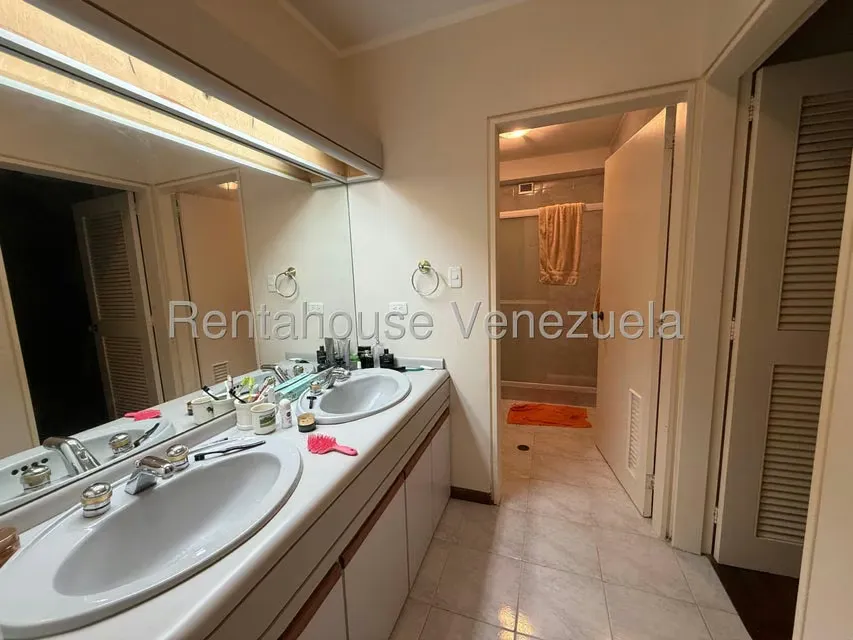 Apartamento (Duplex) en Venta en Alto Hatillo, Distrito Metropolitano - 40