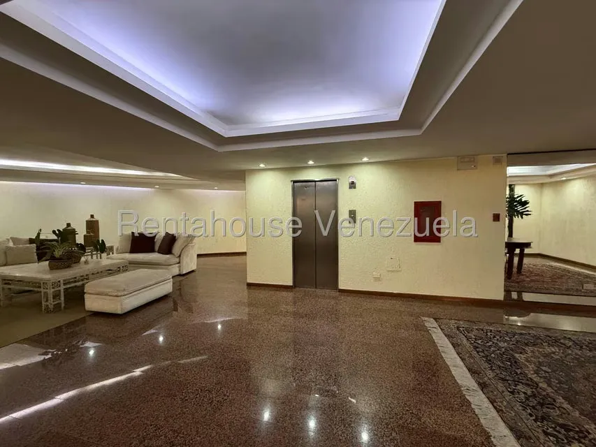 Apartamento (Duplex) en Venta en Alto Hatillo, Distrito Metropolitano - 60