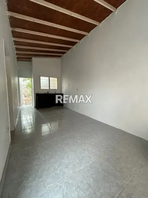 ¡ EN VENTA CASA ! - 2
