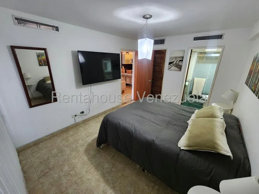 Apartamento (1 Nivel) en Venta en Carenero, Miranda - 36