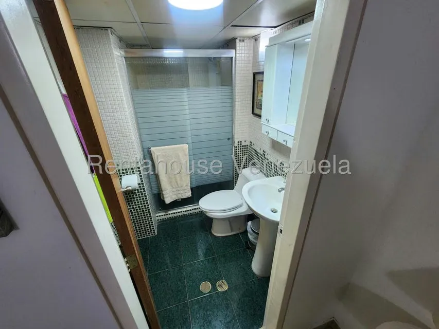 Apartamento (1 Nivel) en Venta en Carenero, Miranda - 37