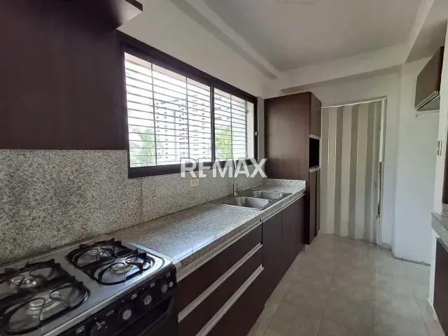 134 m2 Venta Apartamento en los Mangos Valencia Planta 100 y agua piso bajo - 2