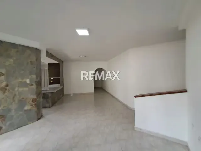 134 m2 Venta Apartamento en los Mangos Valencia Planta 100 y agua piso bajo - 3