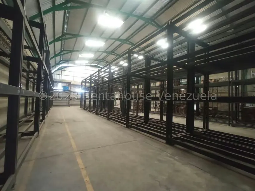 Local Comercial en Venta en Zona Industrial 2, Lara - 21