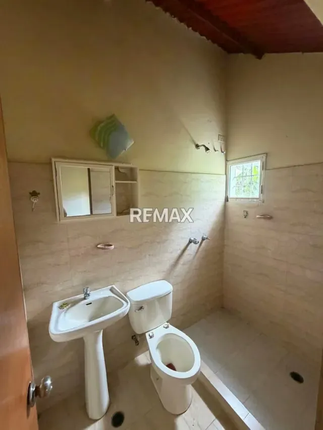 EXCLUSIVO TOWNHOUSE EN VENTA, UBICADO EN EL SECTOR LA QUINTA ZONA EL BOQUERÓN, ALTO DE ESCUQUE - 8