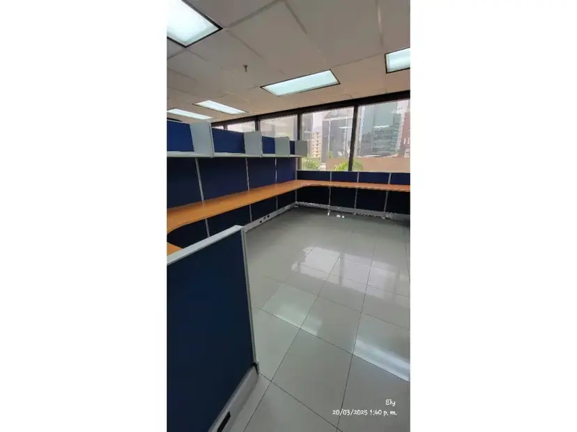 Alquiler Oficina El Rosal 398m2