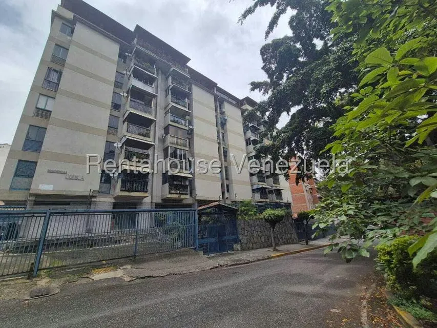 Apartamento (1 Nivel) en Venta en El Marques, Distrito Metropolitano - 2