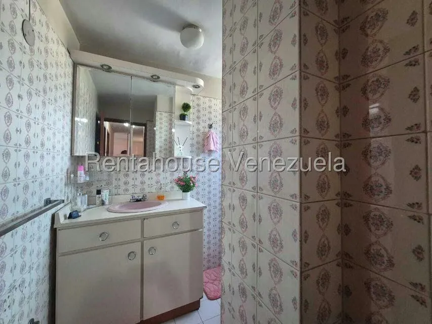 Apartamento (1 Nivel) en Venta en El Marques, Distrito Metropolitano - 23