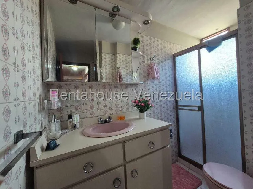 Apartamento (1 Nivel) en Venta en El Marques, Distrito Metropolitano - 24