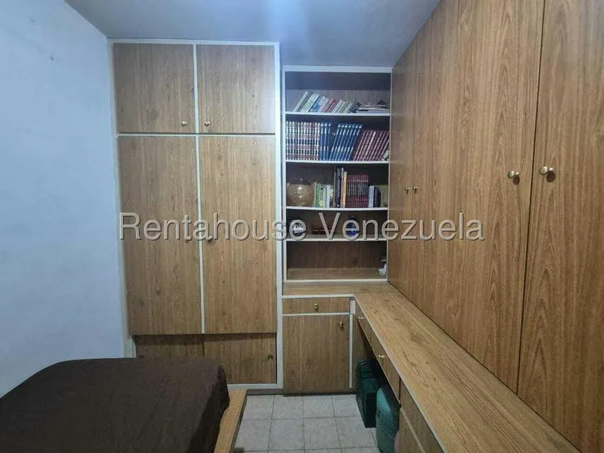Apartamento (1 Nivel) en Venta en El Marques, Distrito Metropolitano - 27