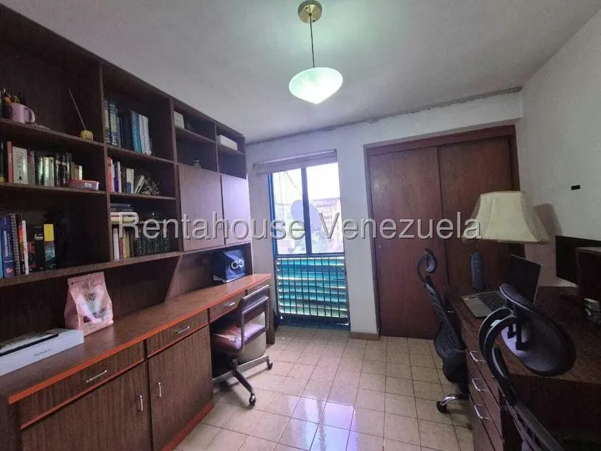 Apartamento (1 Nivel) en Venta en El Marques, Distrito Metropolitano - 29